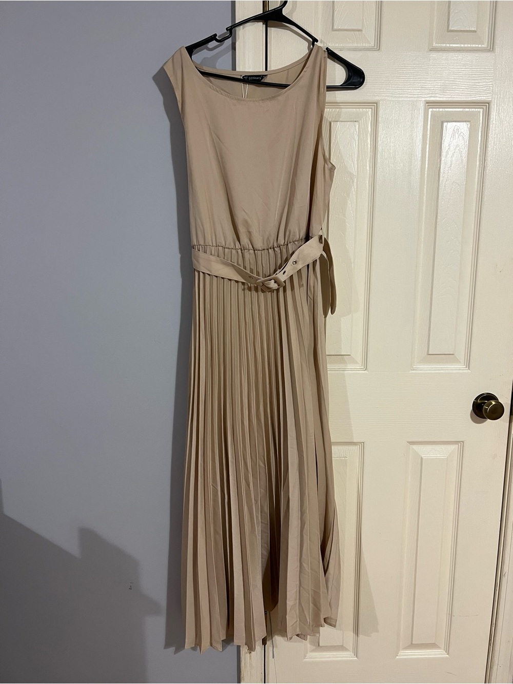 Simple Taupe Pleated Maxi Dress with Belt
